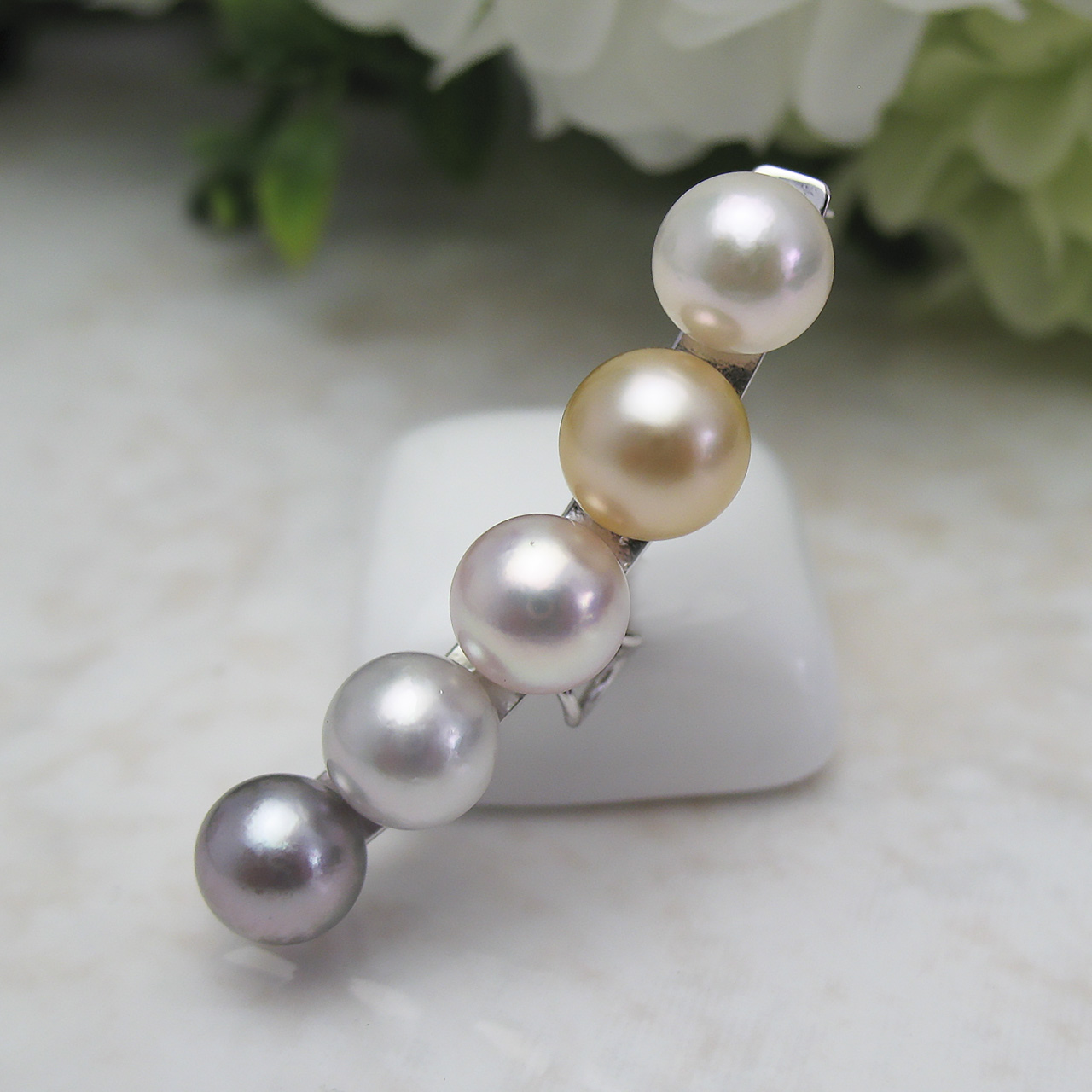 『5枚の鏡』 あこやマルチカラー