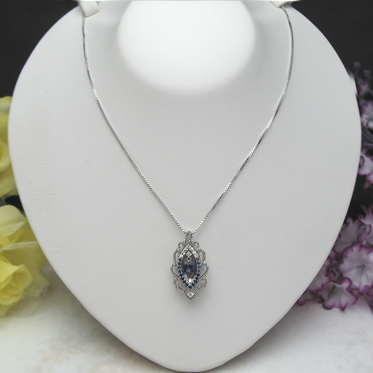 Bijoux fromsea K18WG サファイヤ&ダイヤペンダント - 画像 (2)