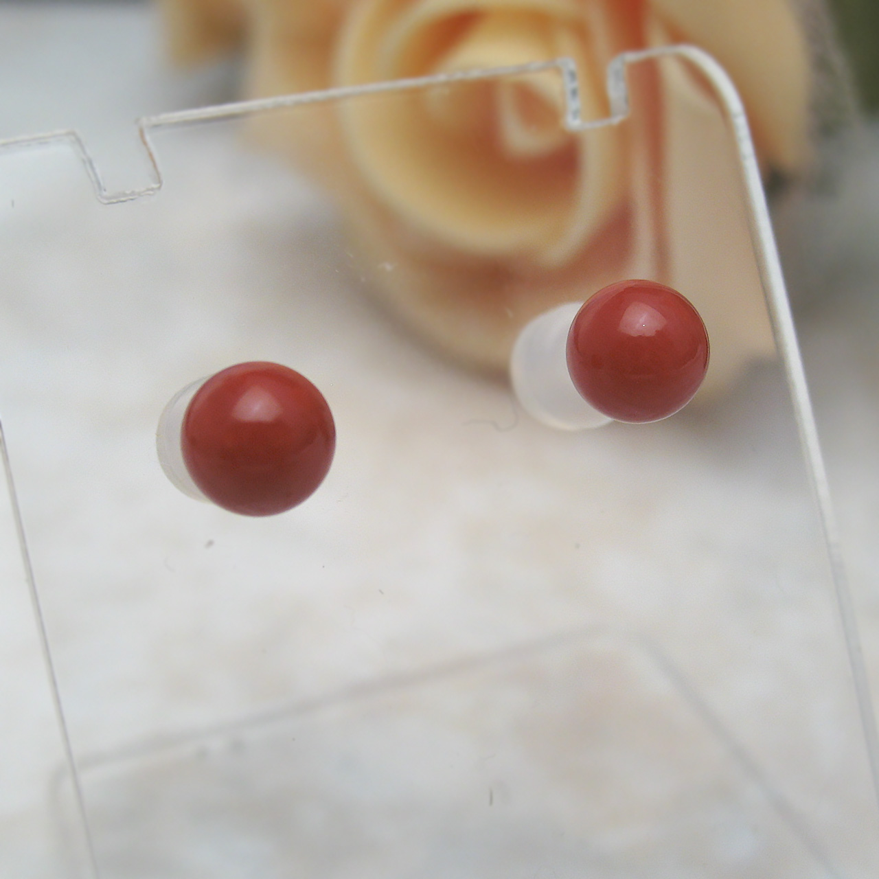 Bijoux　fromsea　5.5ミリ朱赤珊瑚 ピアス　PE9396