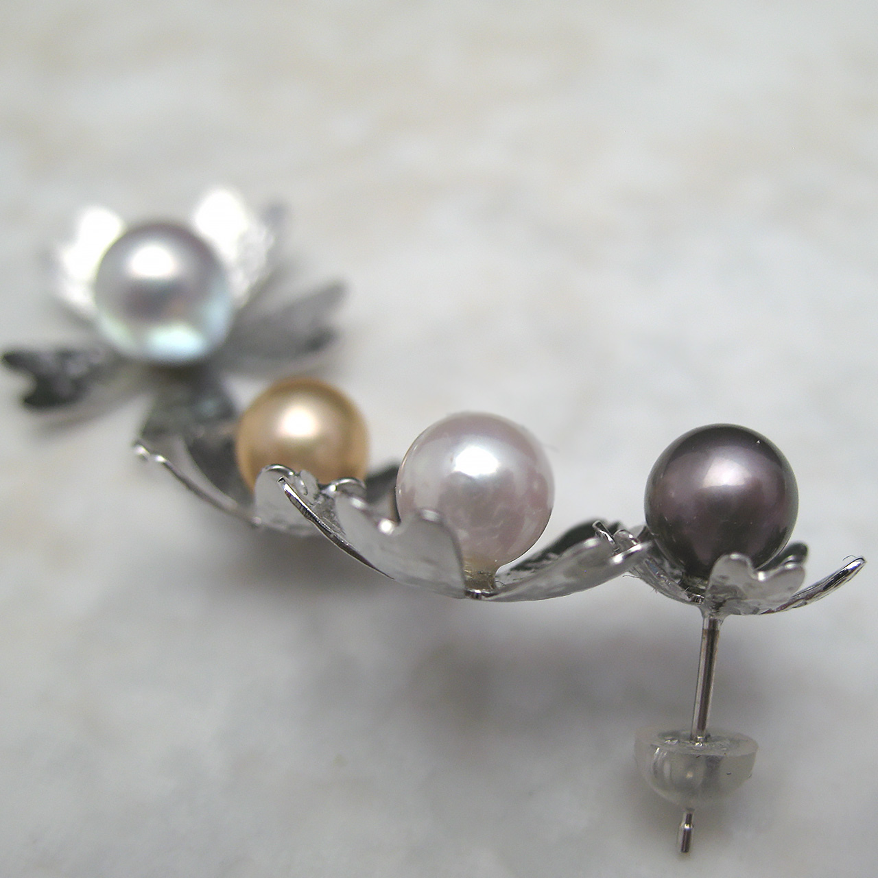 SV/K10WG　Reflection Colorsあこや&淡水真珠片方ピアス - 画像 (4)