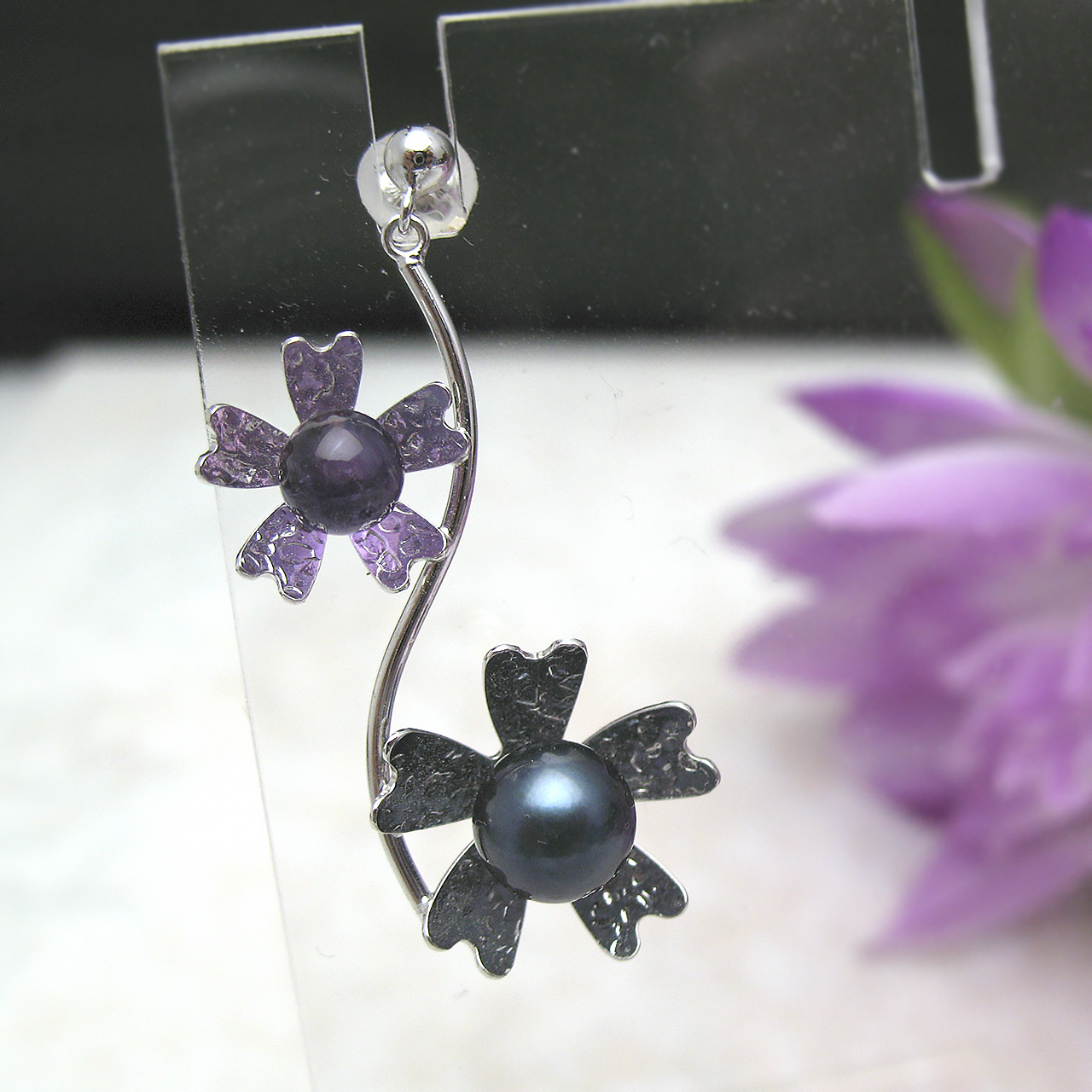 SV/K10WG　Reflection Colorsあこや&アメジスト片方ピアス