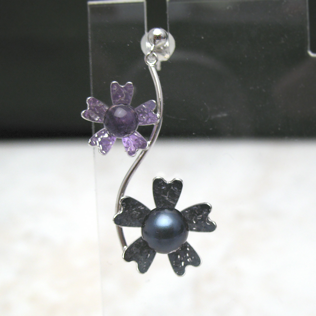 SV/K10WG　Reflection Colorsあこや&アメジスト片方ピアス - 画像 (2)