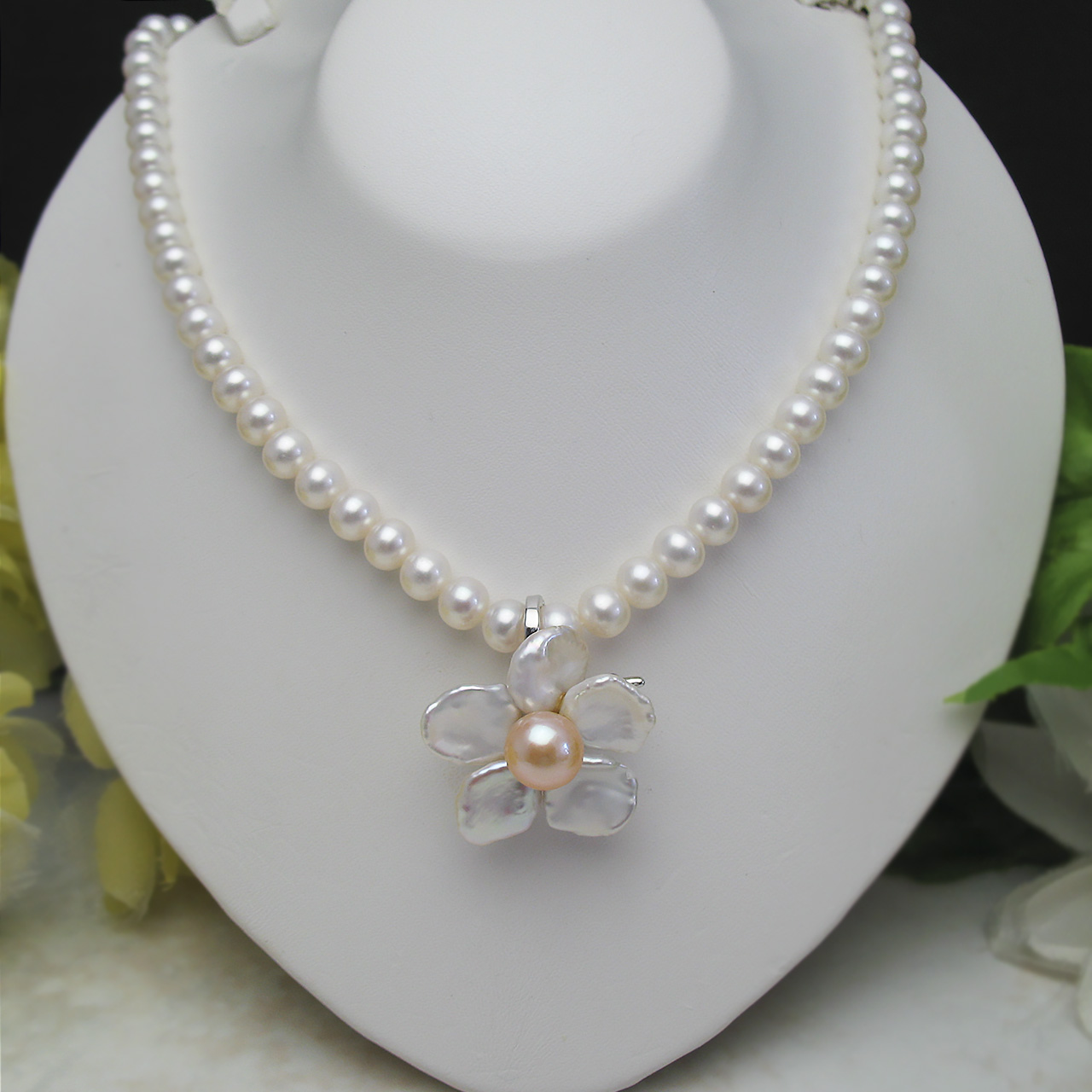 Timeless Flower 『末っ子ちゃん』 お花のミニブローチ - 画像 (2)