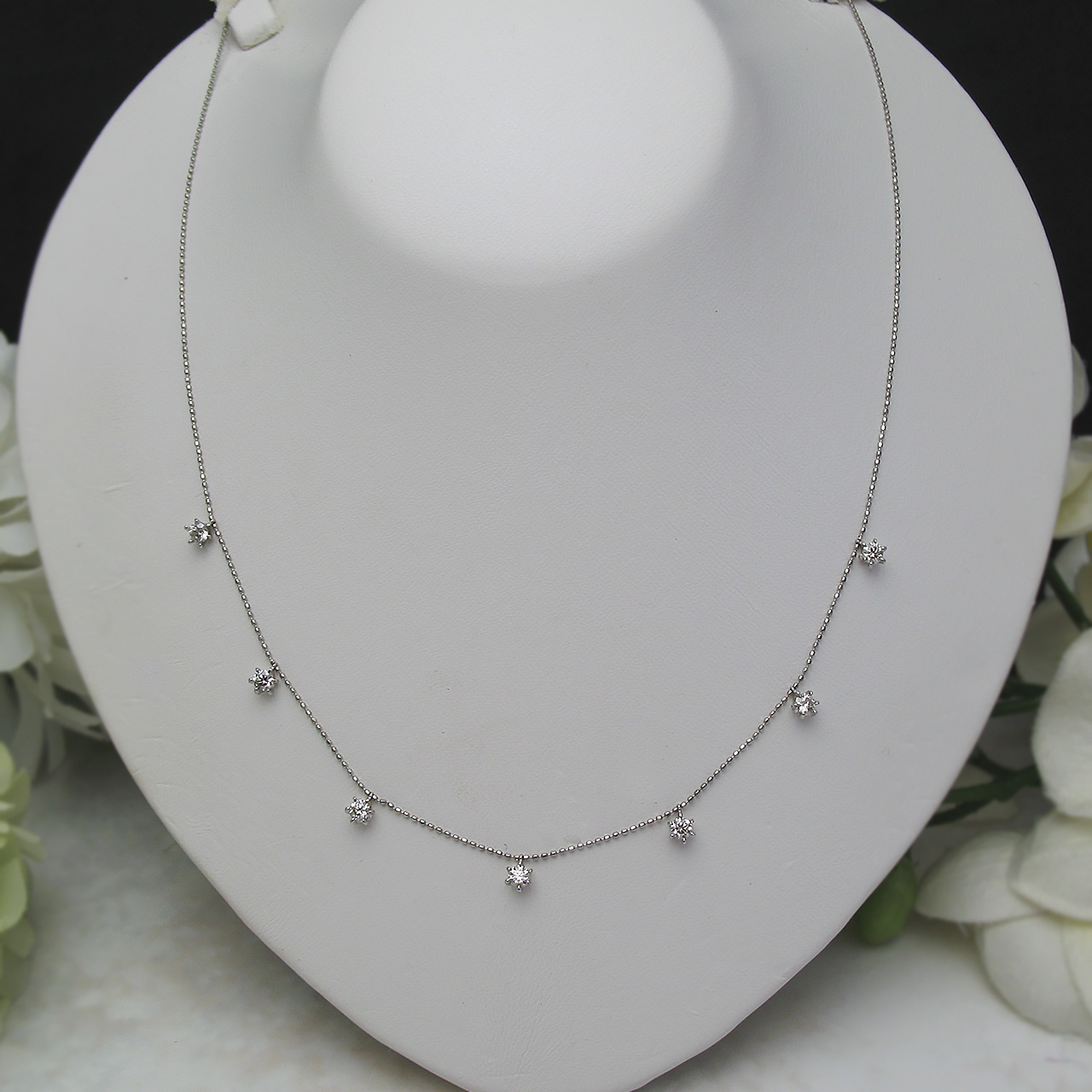 Bijoux fromsea　K18WG ダイヤ 0.50ｃｔ　ステーションペンダント ハート＆キューピッド - 画像 (2)