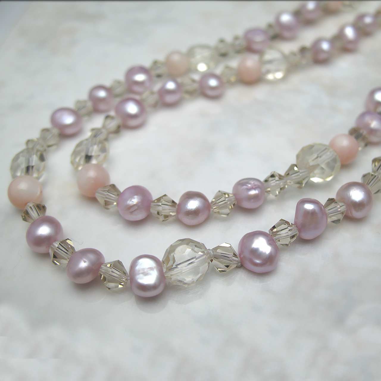 淡水真珠＆水晶・桃色珊瑚ネックレス - 画像 (2)