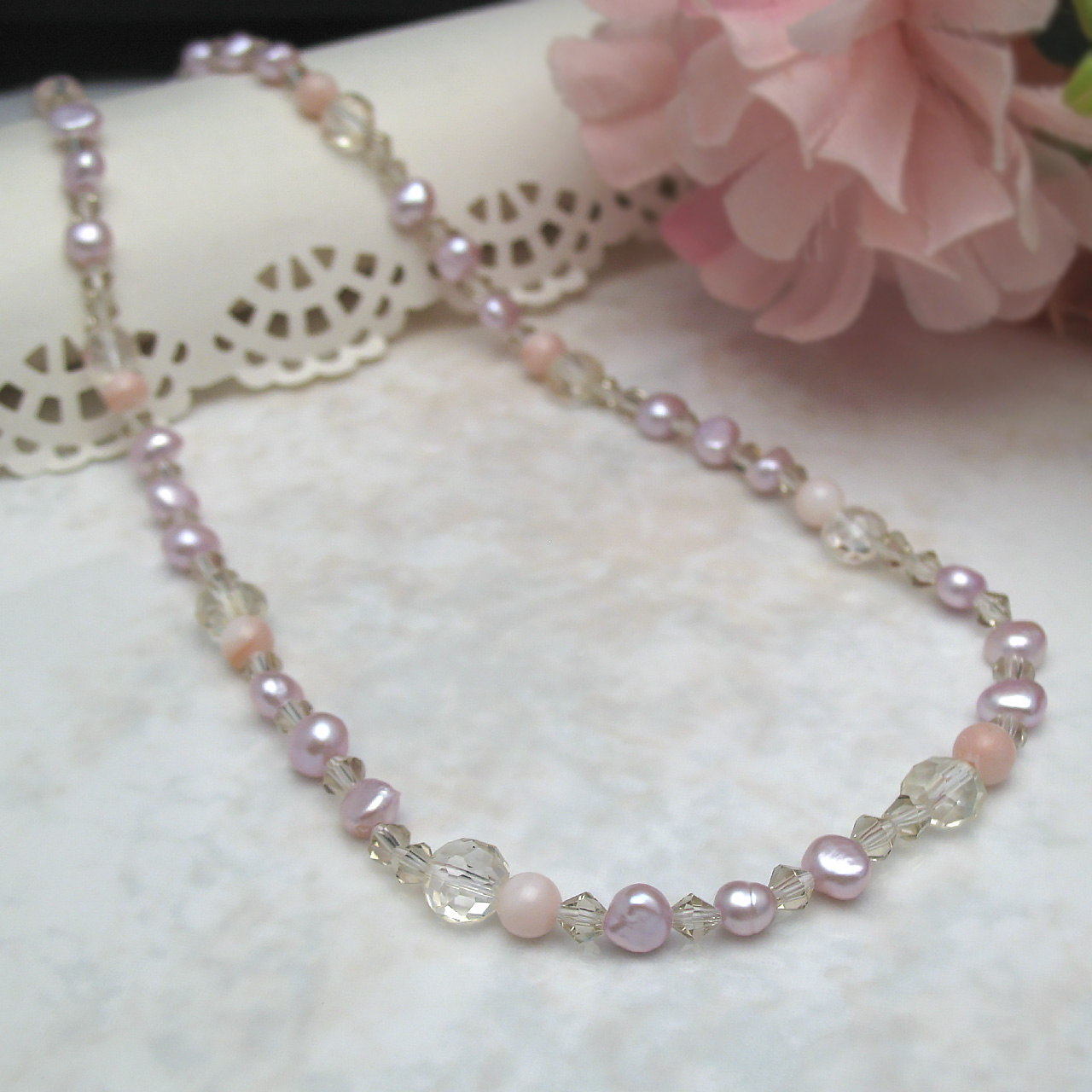 淡水真珠＆水晶・桃色珊瑚ネックレス