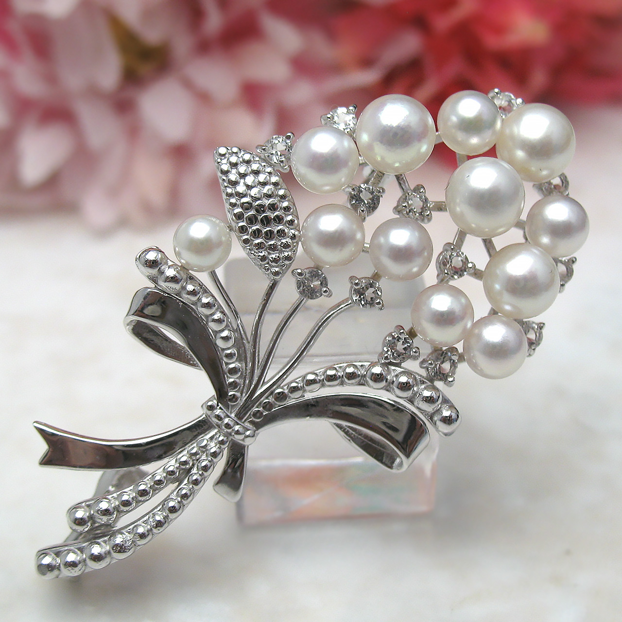 『花束』ブローチ兼ペンダント