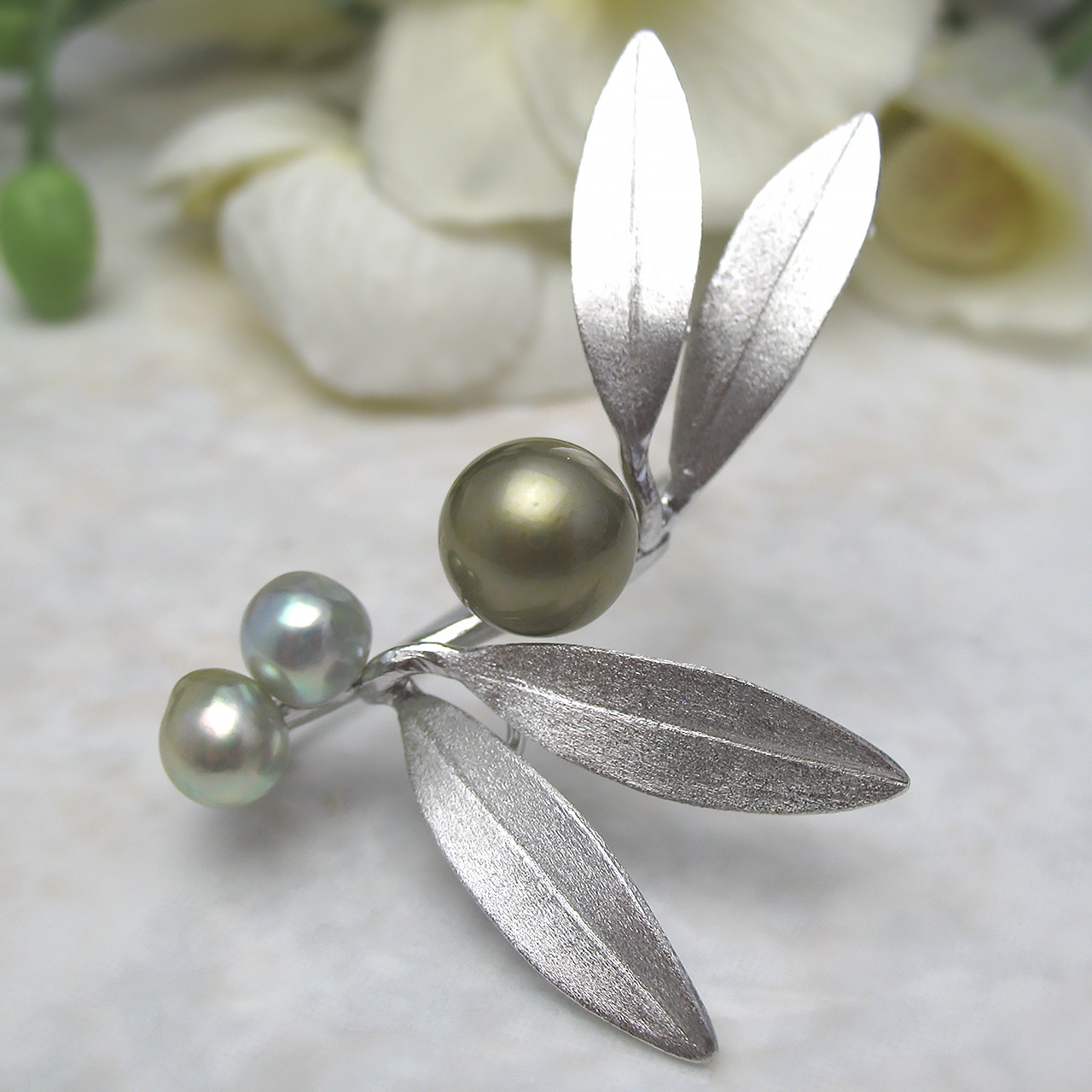 「オリーヴブローチ」 - 画像 (5)