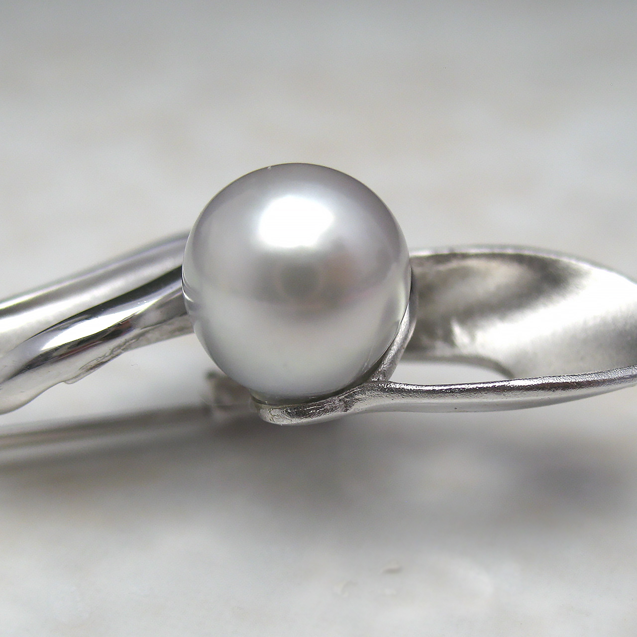 9.3ミリあこやナチュラル レトロデザインブローチ兼ペンダント - 画像 (3)