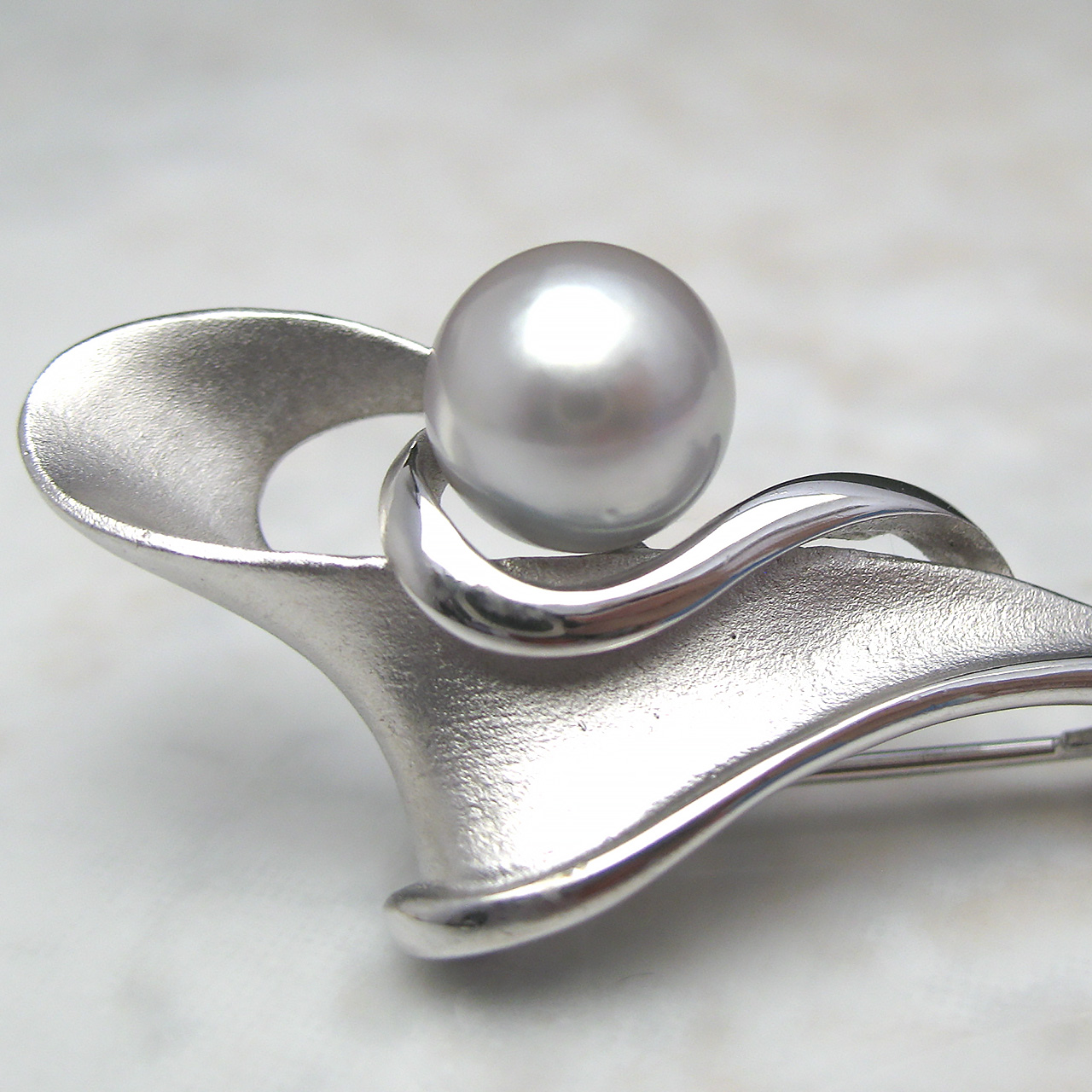 9.3ミリあこやナチュラル レトロデザインブローチ兼ペンダント - 画像 (4)