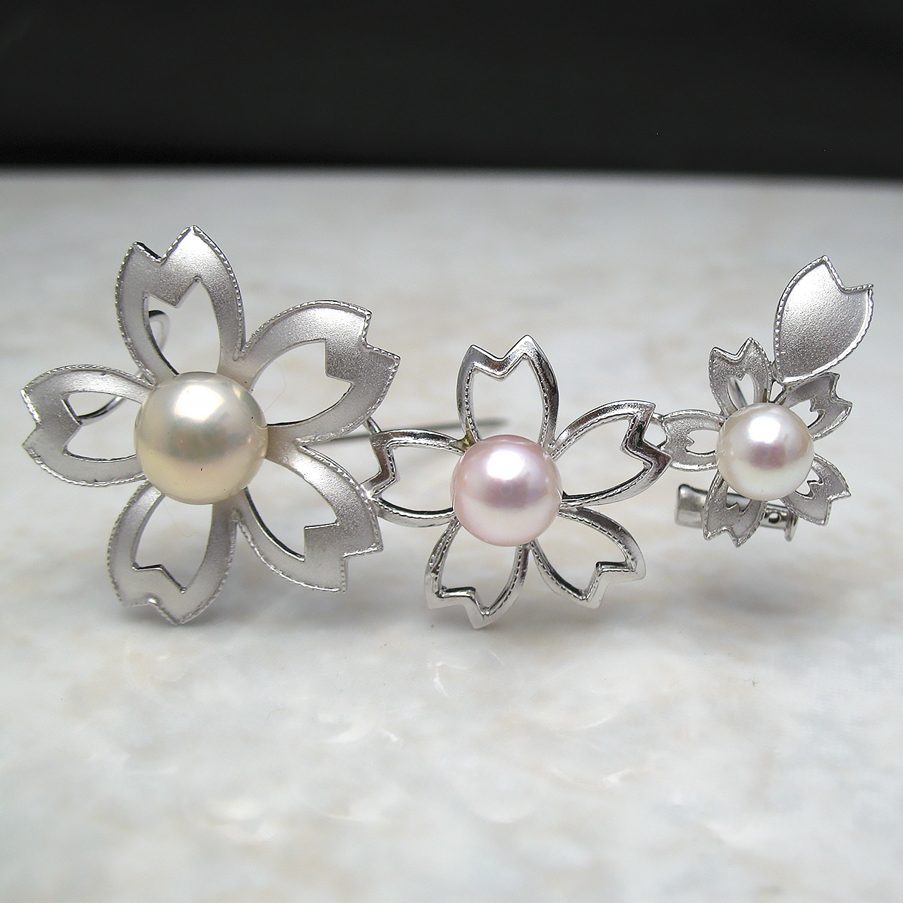 『散らない桜』ブローチ - 画像 (2)