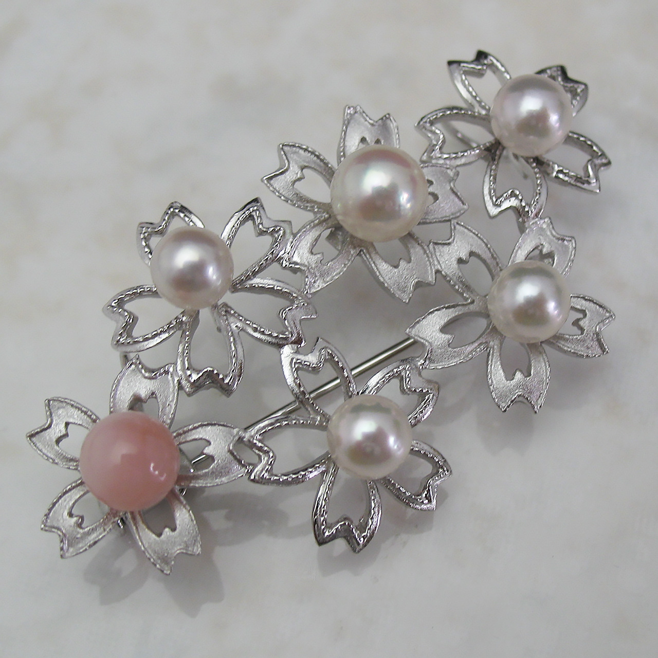 『散らない桜』ブローチ - 画像 (2)