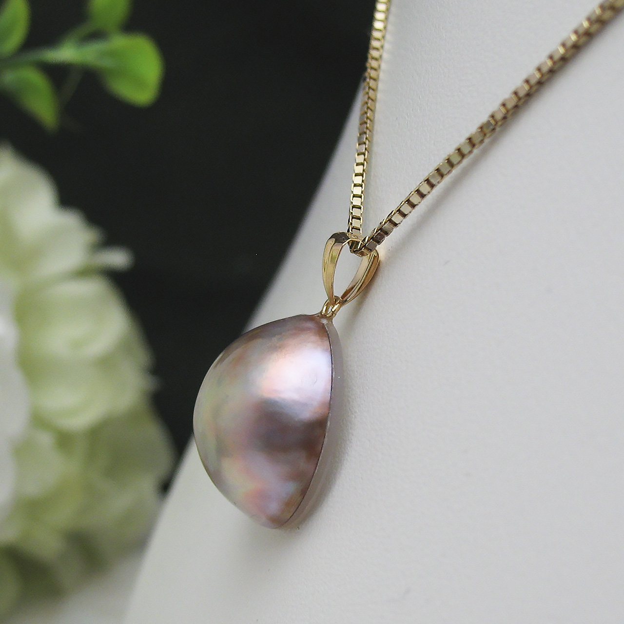 K18 茜色マベ真珠ペンダント16ミリ - 画像 (4)