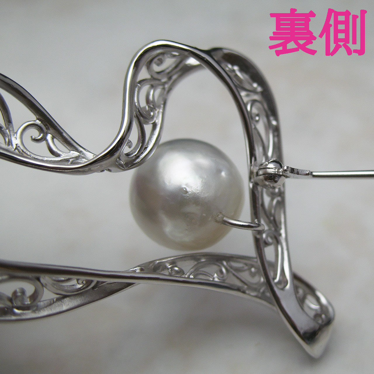 白蝶真珠ブローチ - 画像 (4)