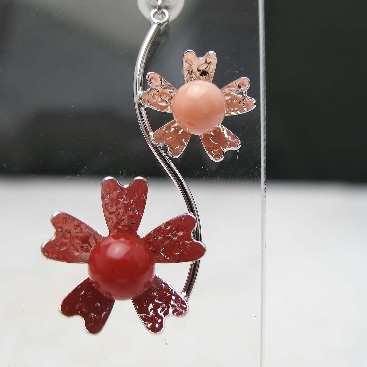 SV/K10WG　Reflection Colors珊瑚ピアス - 画像 (2)