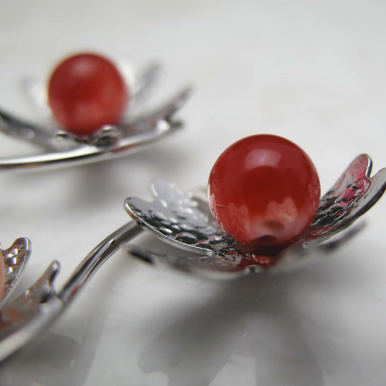 SV/K10WG　Reflection Colors珊瑚ピアス - 画像 (5)