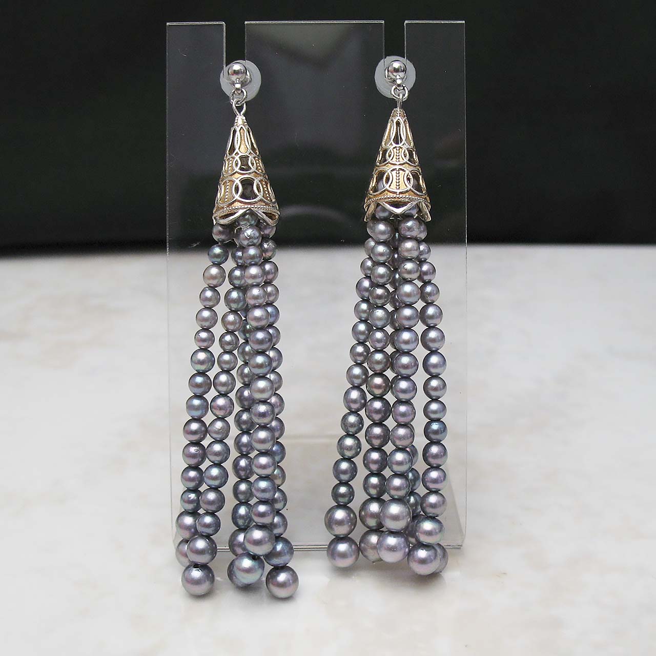 あこやタッセルロングピアスSV　オチナイ君キャッチ付き - 画像 (2)