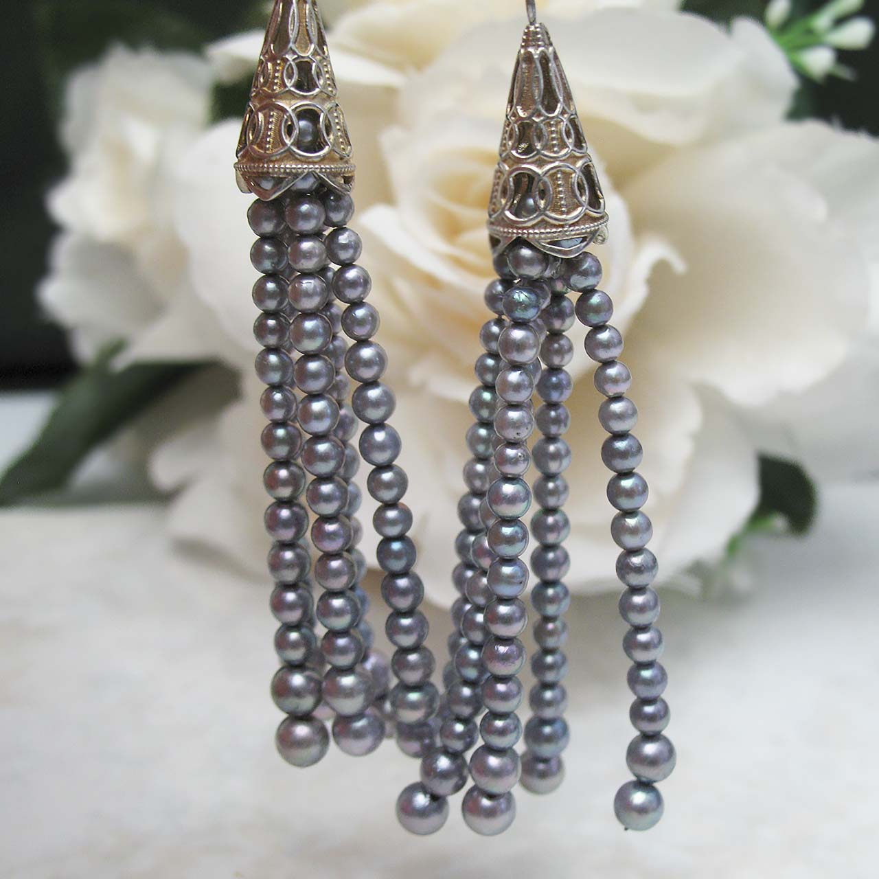 あこやタッセルロングピアスSV　オチナイ君キャッチ付き - 画像 (7)