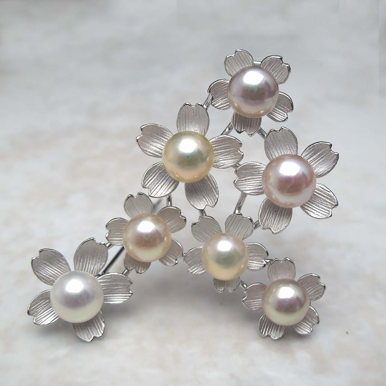 散らない桜 ブローチ兼ペンダント - 画像 (2)