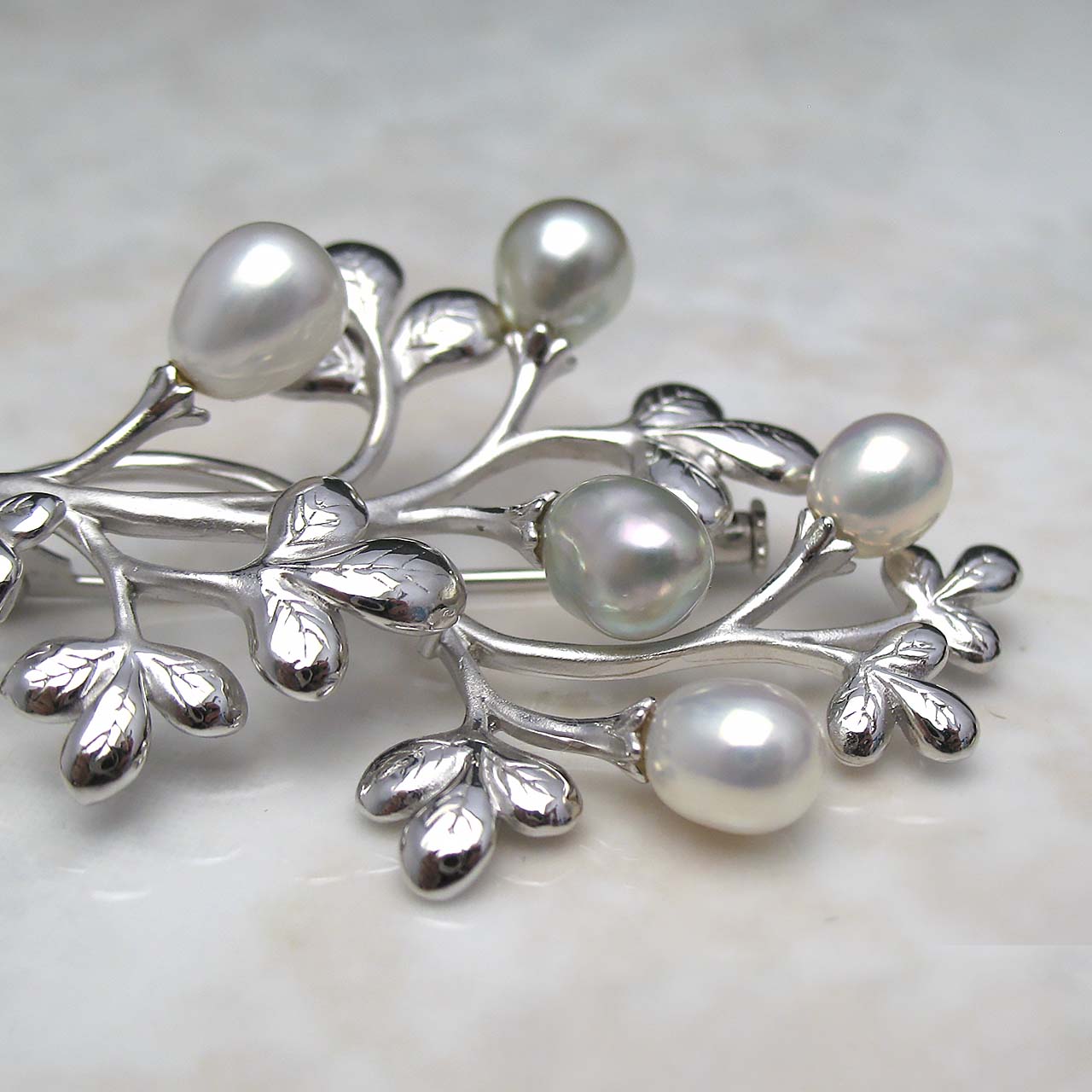 fromseaあこや&淡水ブローチ - 画像 (3)