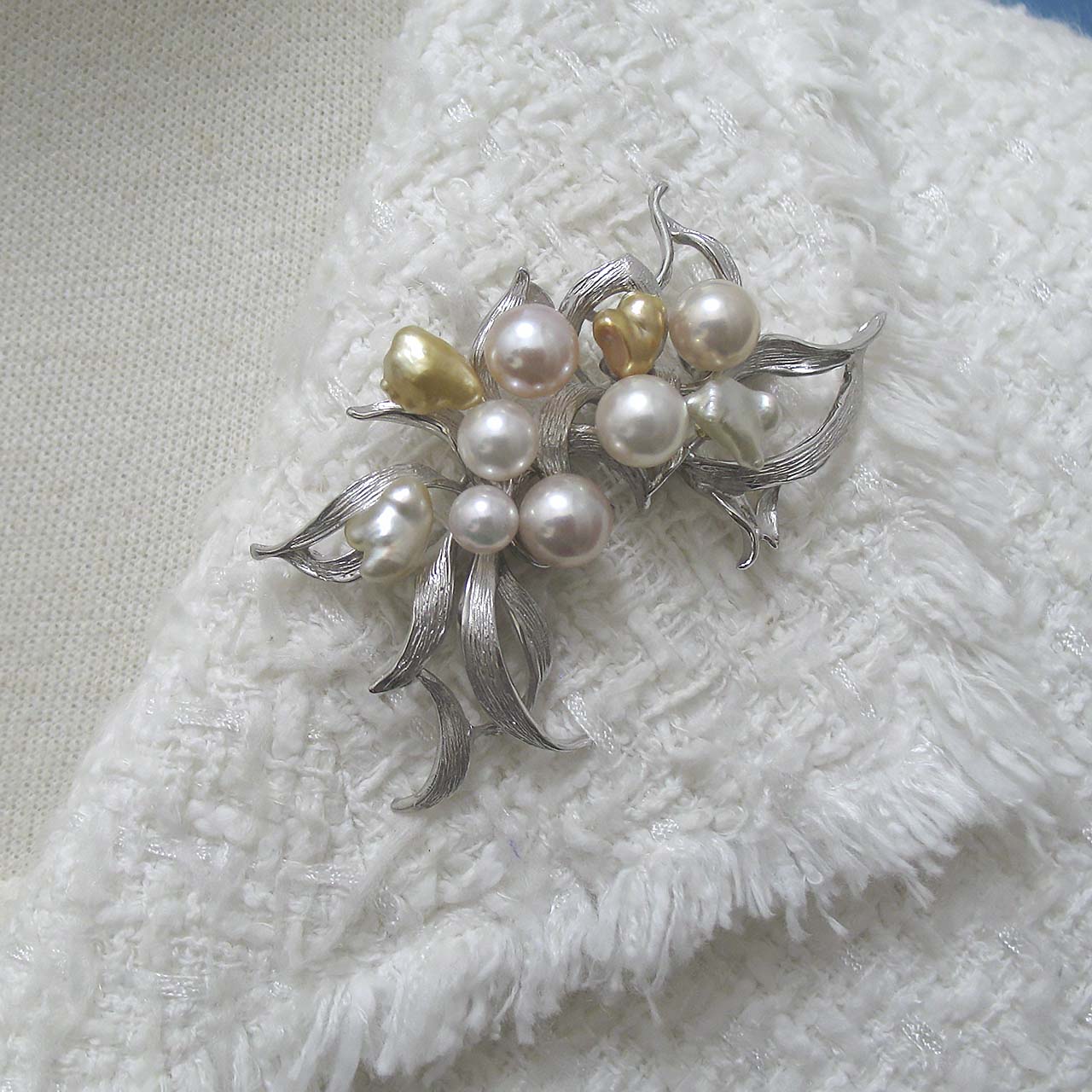 あこや・淡水＆南洋金色ケシ・白蝶ケシ ブローチ - 画像 (7)