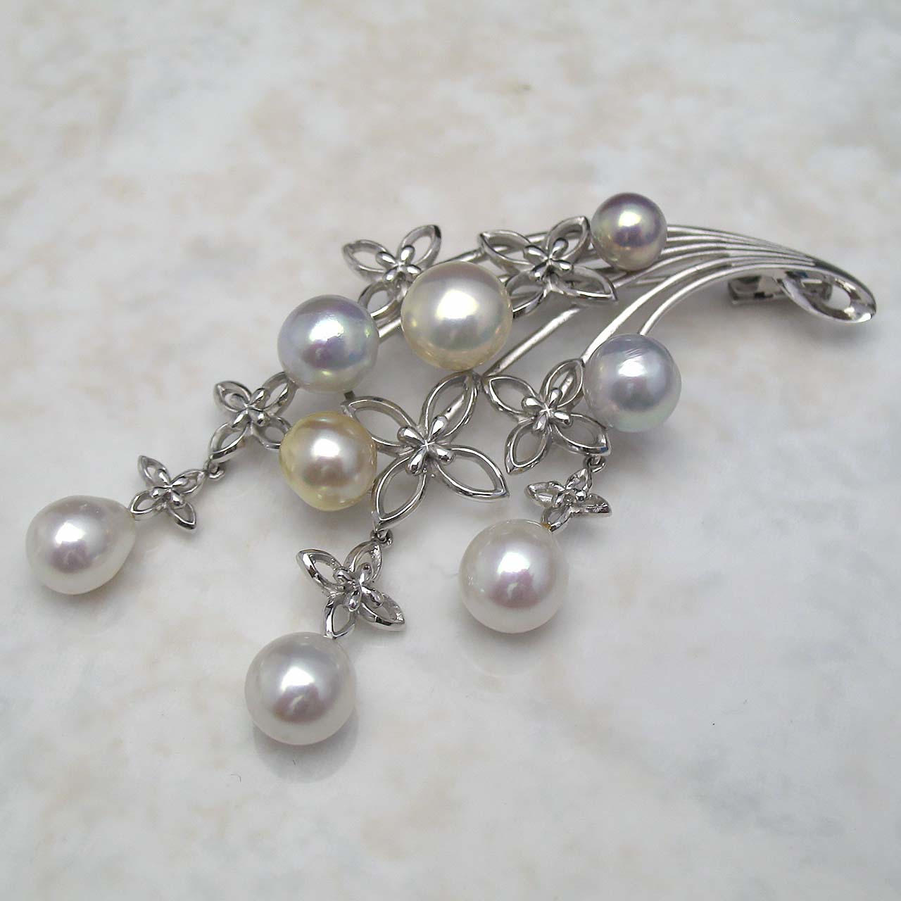 揺れるブローチ あこや&淡水真珠ブローチ兼ペンダント「スピーチ・バルーン」 - 画像 (2)