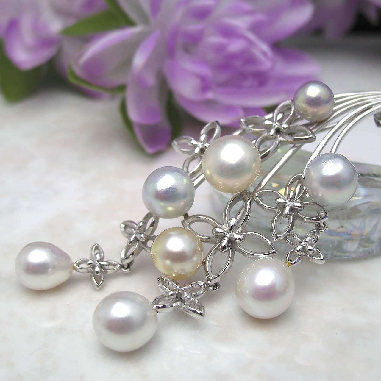 揺れるブローチ あこや&淡水真珠ブローチ兼ペンダント「スピーチ・バルーン」 - 画像 (6)