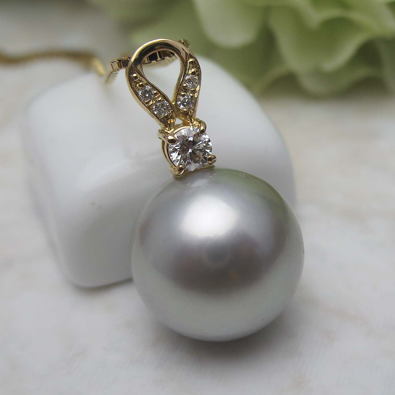 K18タヒチ黒蝶 15ミリペンダントトップ