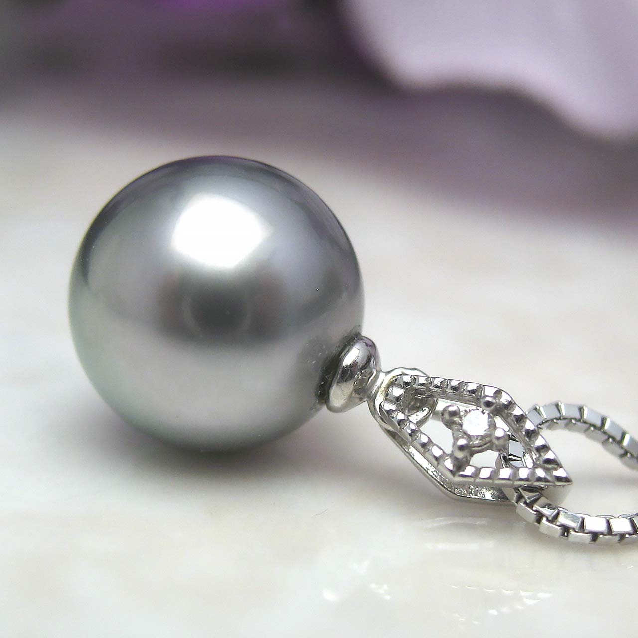 K18WG黒蝶真珠10ミリペンダント - 画像 (6)