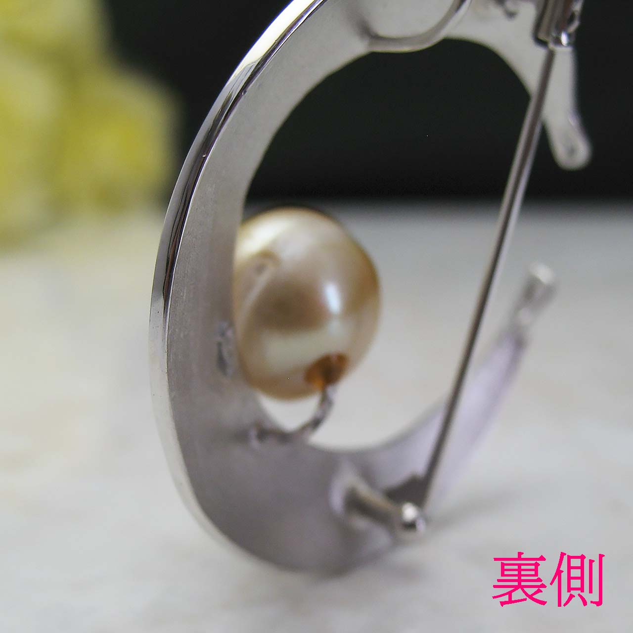 南洋金色 月ブローチ - 画像 (3)