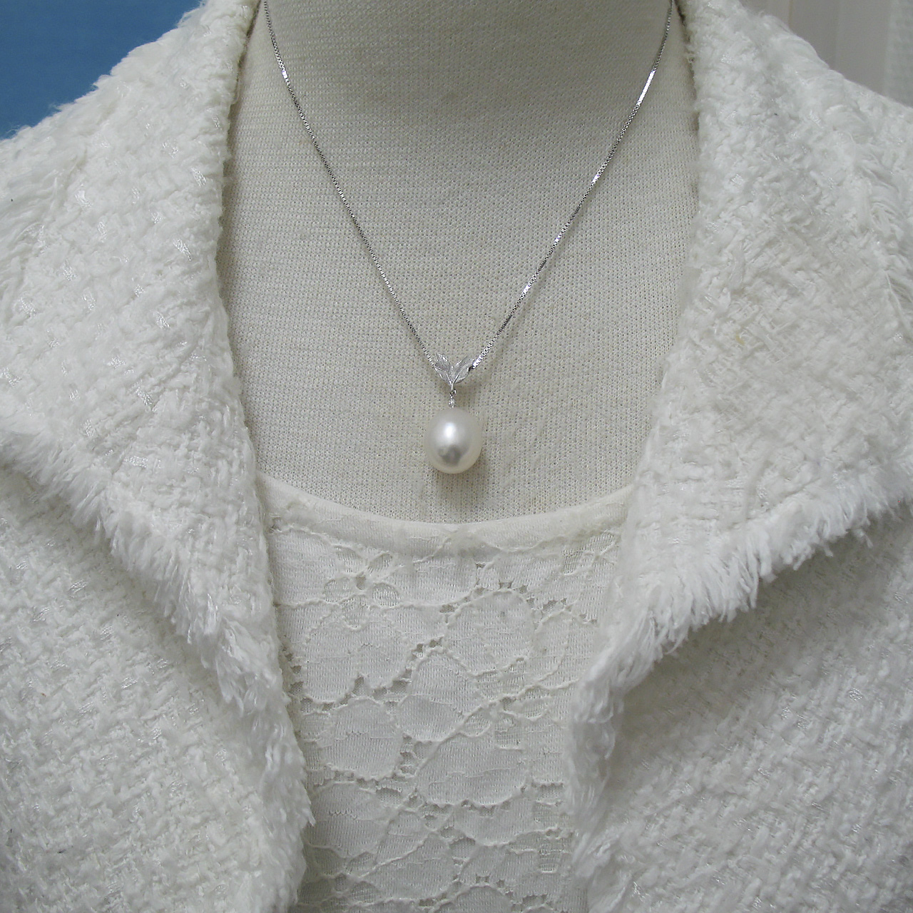 K18WG南洋白蝶＆ダイヤペンダント - 画像 (6)