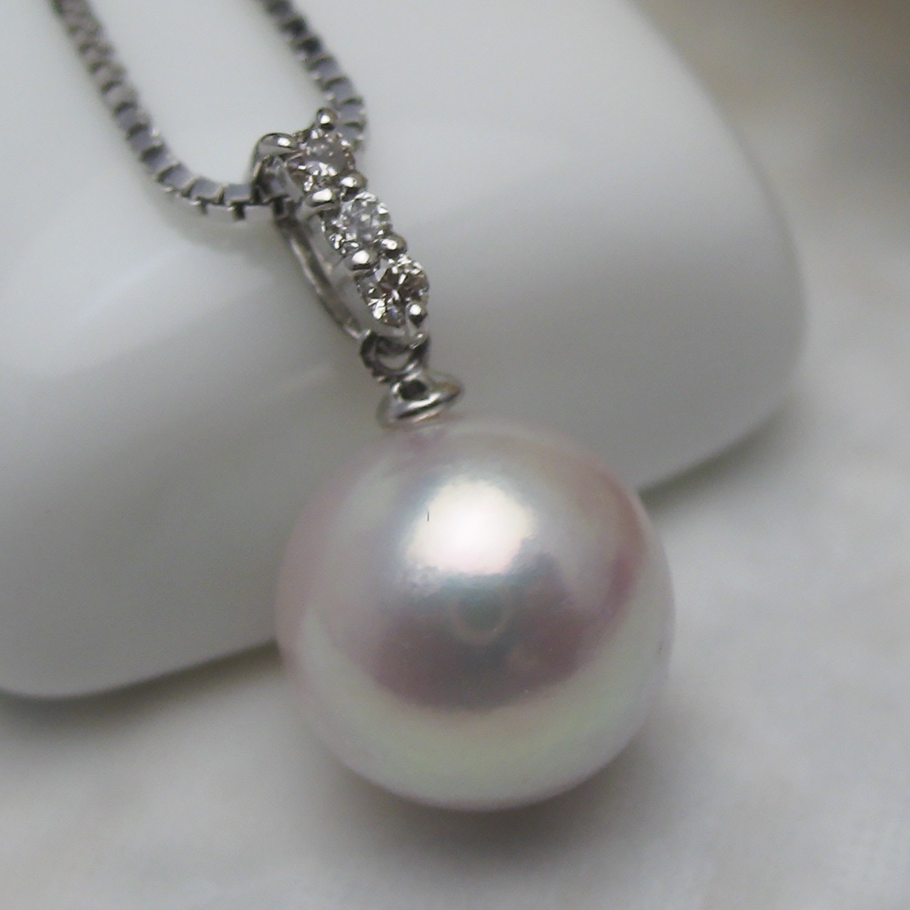 PT900あこや真珠9.5ミリペンダント