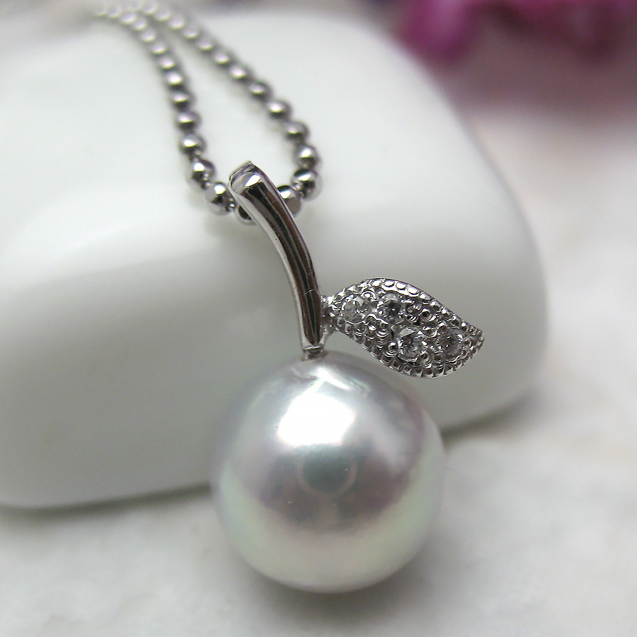 SVリンゴちゃんペンダント8.5ミリ