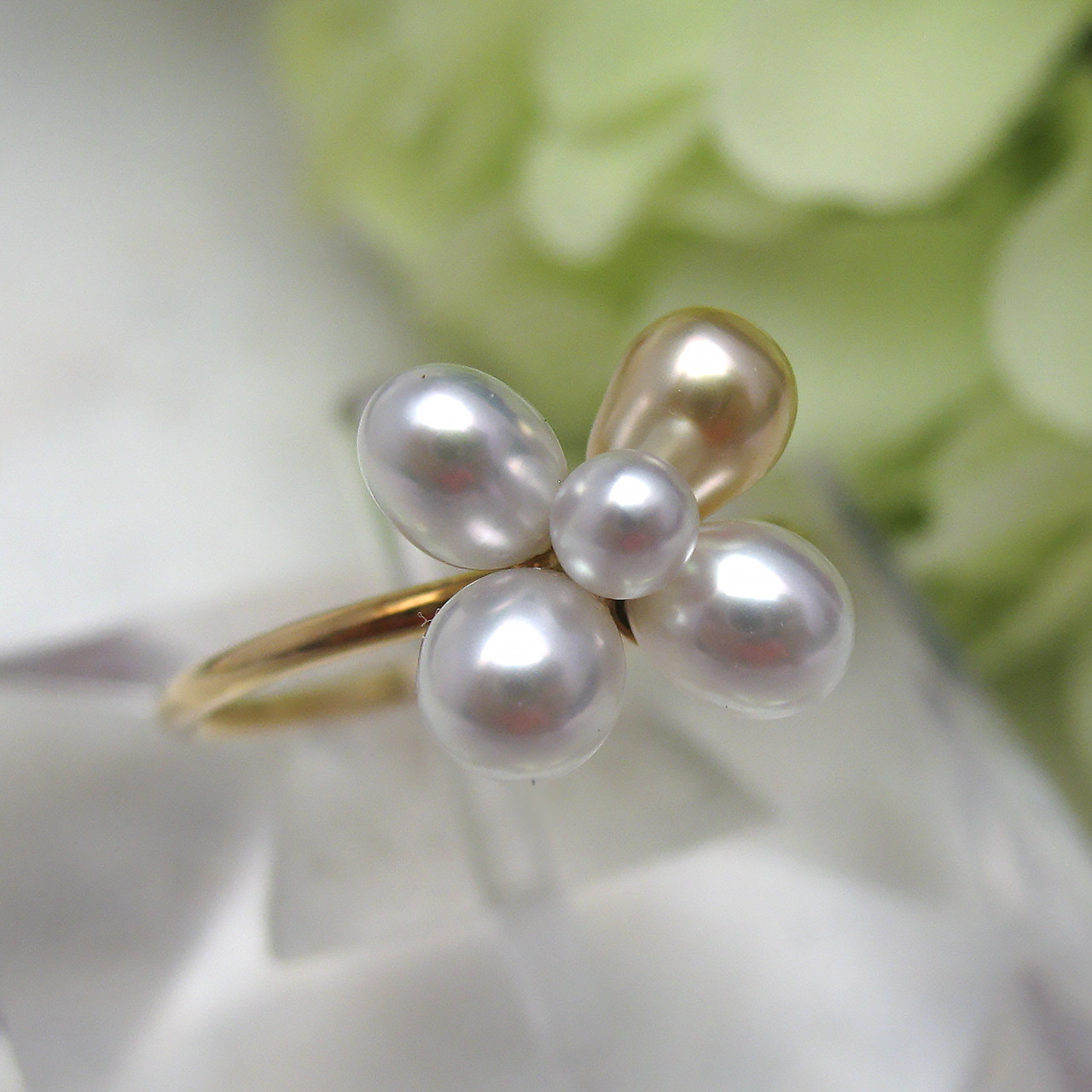 『 K18白蝶ケシ お花リング』