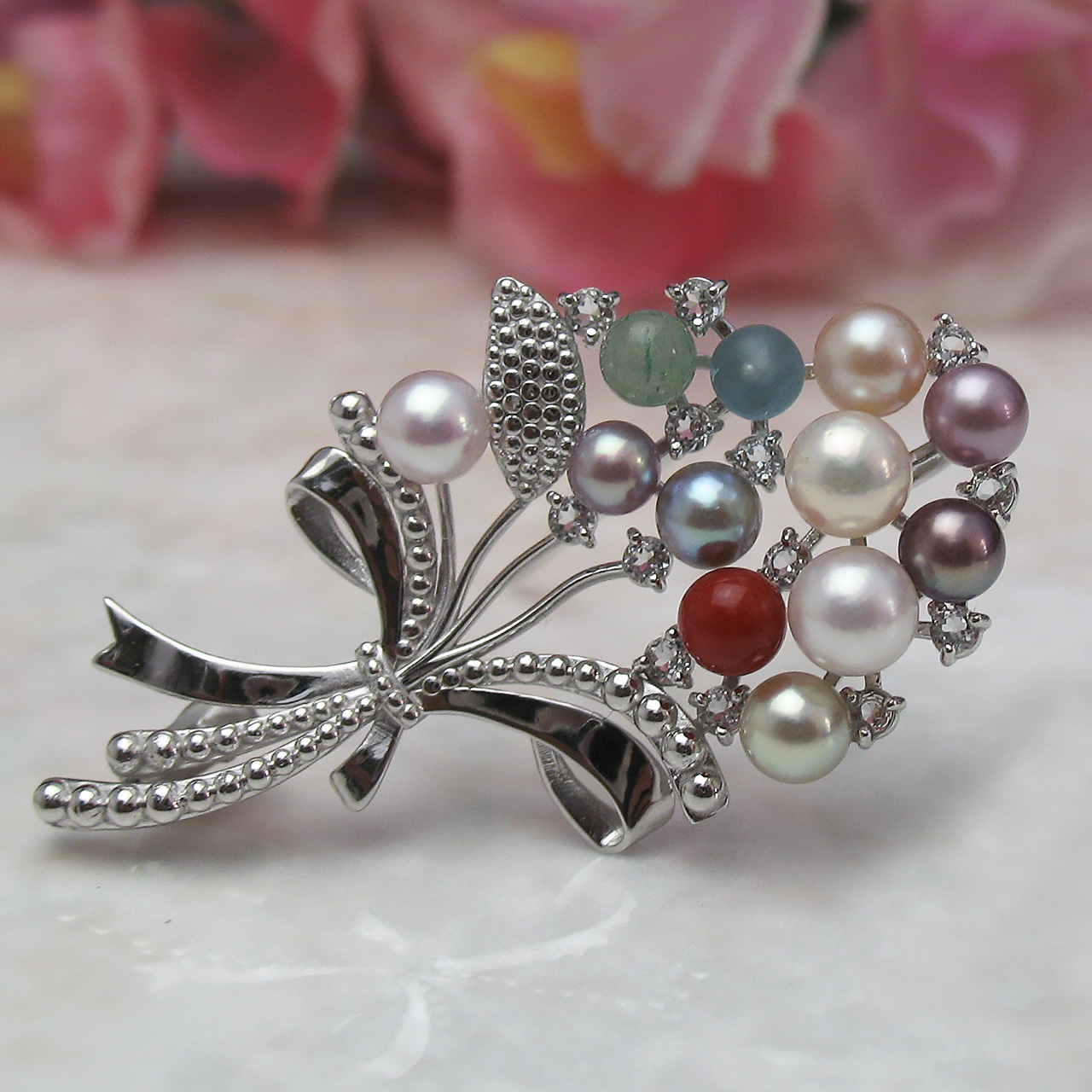 『花束』ブローチ兼ペンダント