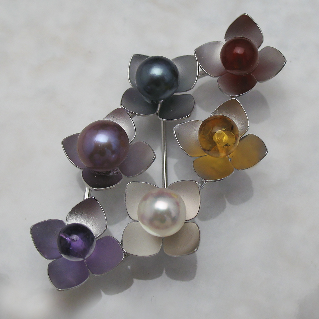 Reflection Colorsリースブローチ - 画像 (2)