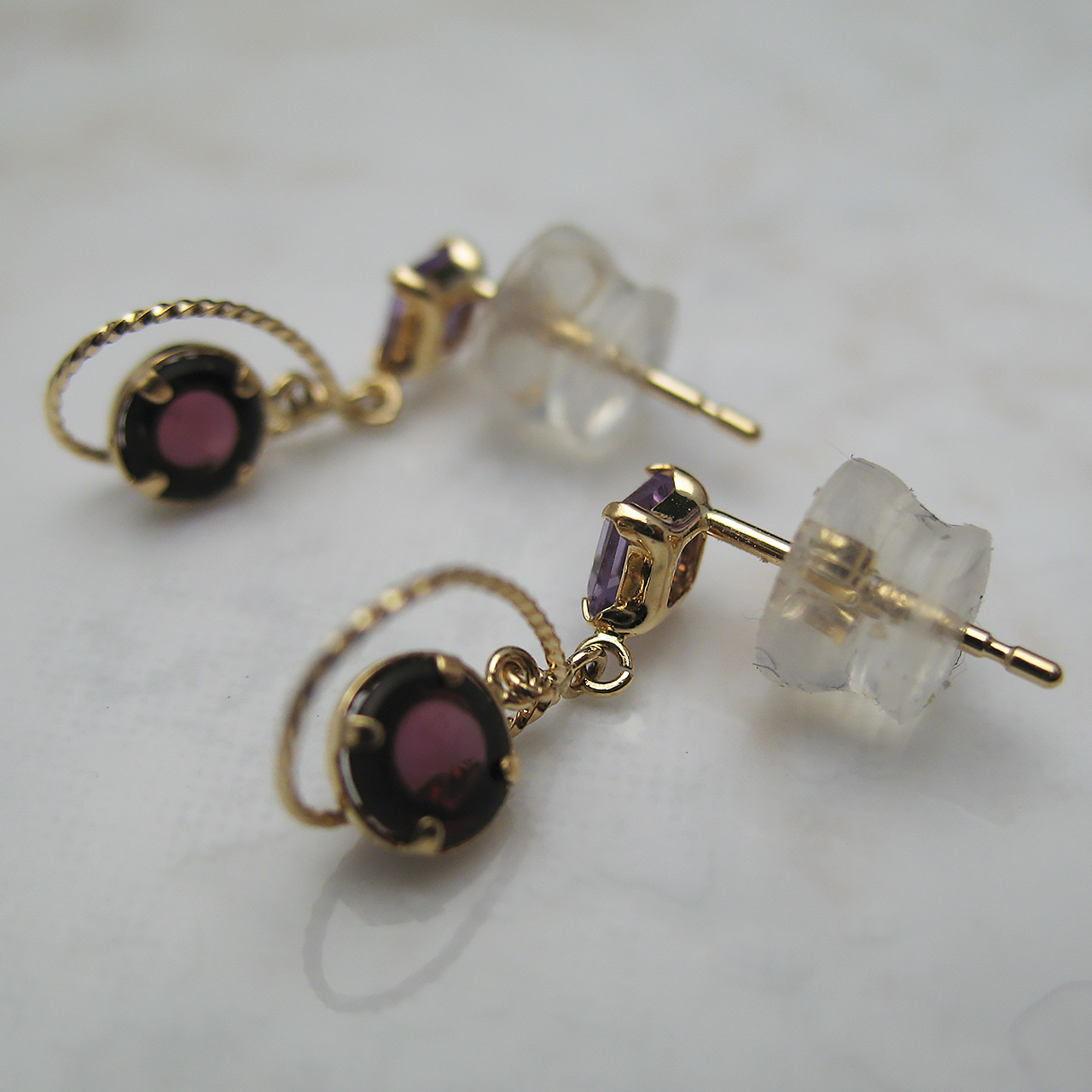 K18カラーストーンピアス　 ロードライトガーネット＆アメジスト - 画像 (4)