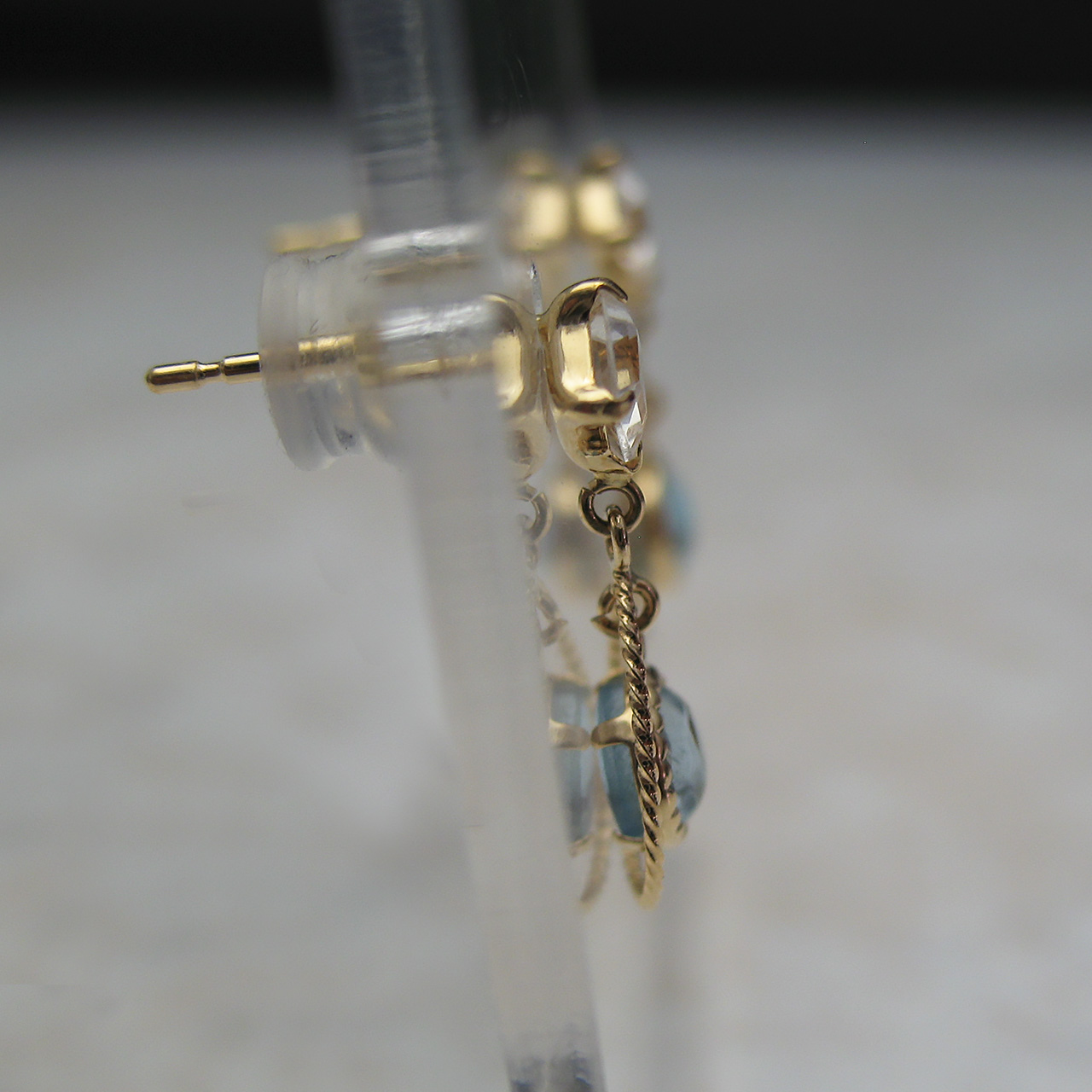 K18カラーストーンピアス　ブルートパーズ&ホワイトトパーズ - 画像 (3)