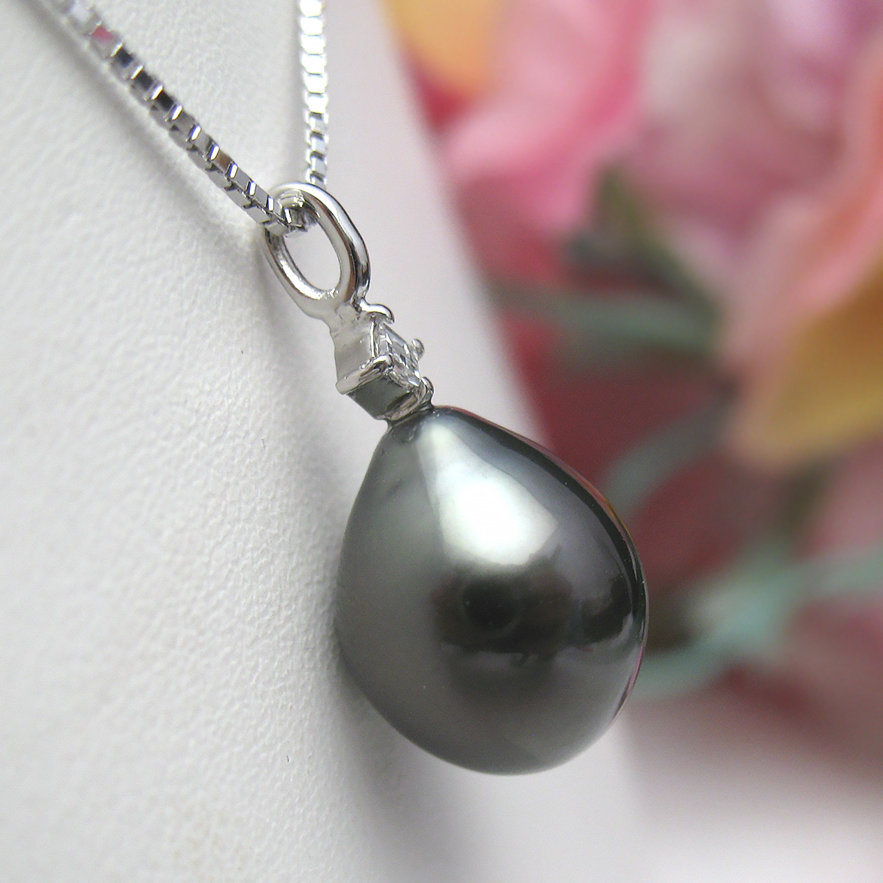 Pt900黒蝶&ダイヤペンダント10ミリ - 画像 (4)