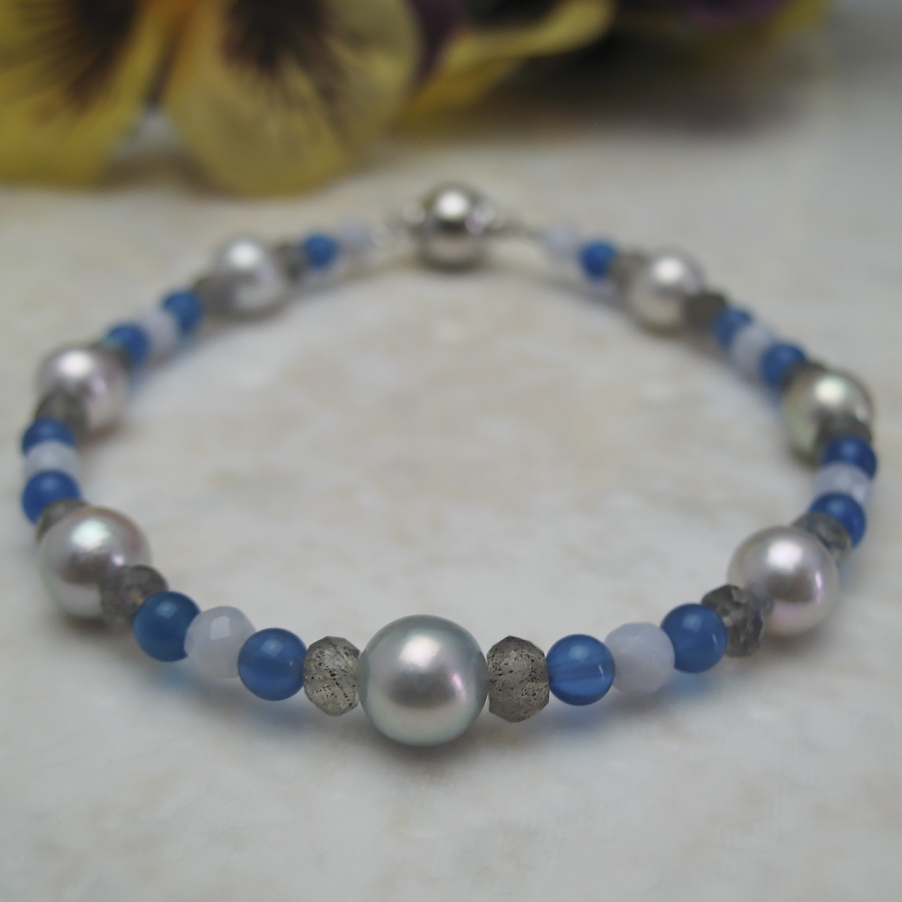 「マリンちゃん」あこや&メノウ・カルセドニー・ラブラドブレスレットSV　ネコポス発送商品 - 画像 (5)