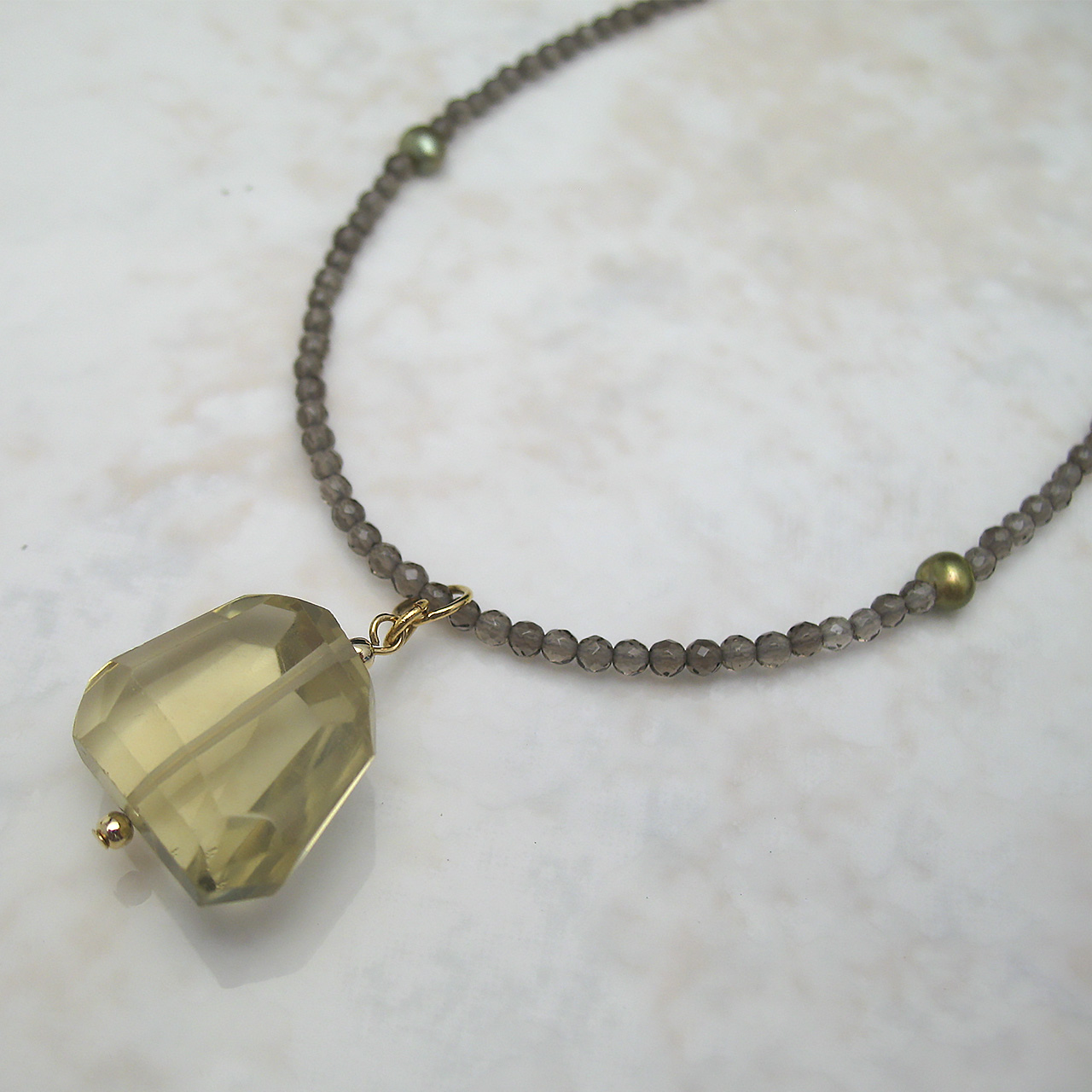 レモンクォーツ・スモーキークォーツ&淡水真珠ネックレス　24-279F - 画像 (3)