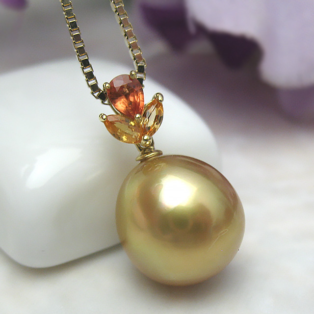 K18南洋金色&サファイアペンダント