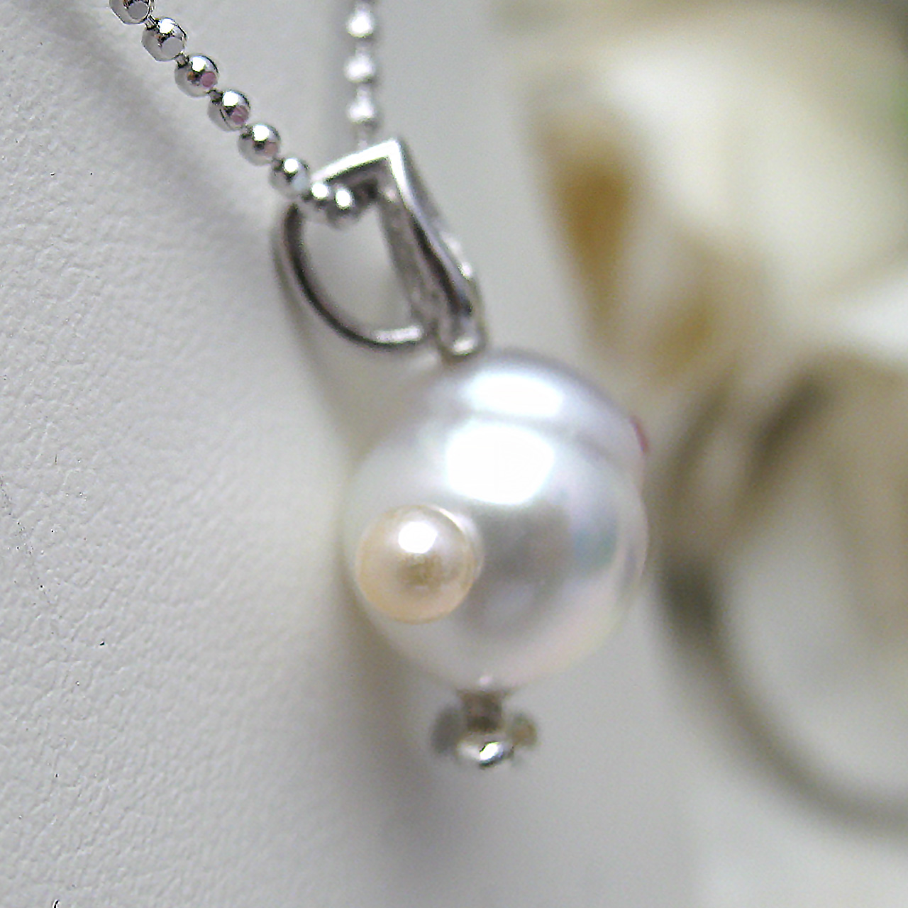 『 帰って来た 白蝶うさこ ルビーアイ スペシャル』ペンダント - 画像 (4)