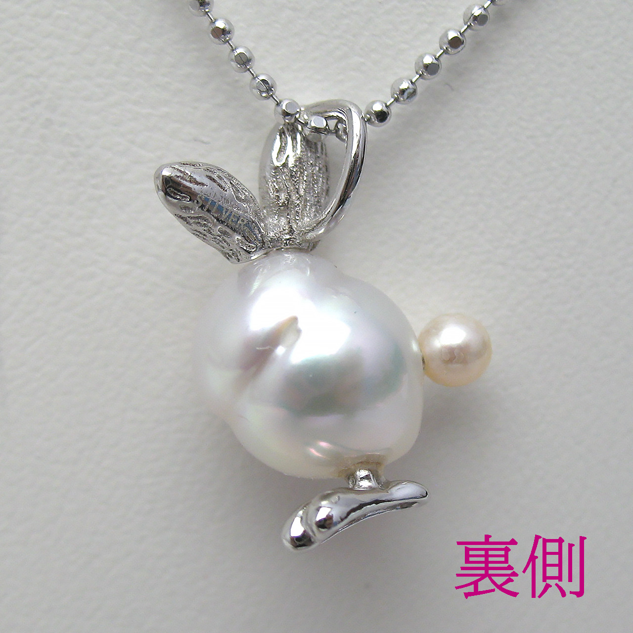 『 帰って来た 白蝶うさこ ルビーアイ スペシャル』ペンダント - 画像 (5)