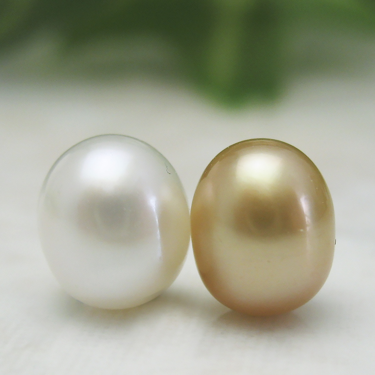 白蝶ケシ・金色ケシバロックペアルース（無穴） NEK-10 - 画像 (5)