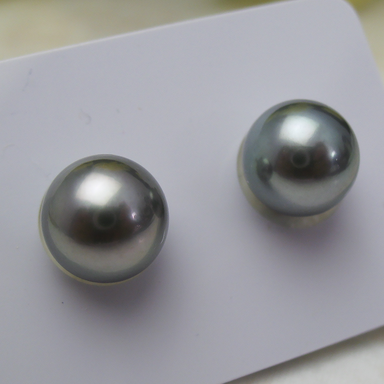 黒蝶真珠9.5ミリペアルースSWB-5