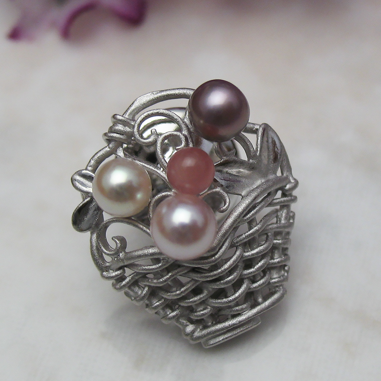 小さな花かごタイニーピン